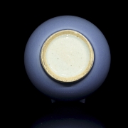 Porcelain vase with lavender blue glaze, 20th century - 3