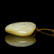 Jade pendant ‘Bird with lingzhi’, Qing dynasty - 4