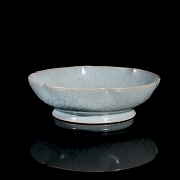 Plato de cerámica lobulada con esmalte celadón, horno Ru, dinastía Song