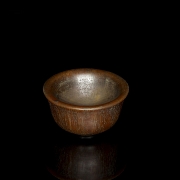 Recipiente tallado, con sello Qianlong