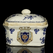 Caja de porcelana