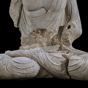 Gran figura de piedra tallada 