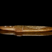 Pequeño puñal de jade tallado, cultura Liangzhu