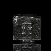 Green jade carving “Cong,” Shang dynasty
