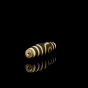 Cuenta Dizi de ágata tallada, dinastía Tang