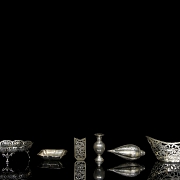 Set of silver objects