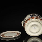 Planter with plate in Asian porcelain, “Landscape,” 20th century