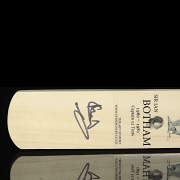 Small cricket spade with signature and certificate of Sir Ian Botham, 1980-1981 - 4