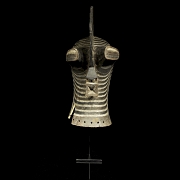Máscara ceremonial Kifwebe, cultura Songye, R.D. del Congo, s.XX