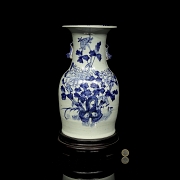 Jarrón de porcelana esmaltada