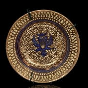 三件陶瓷盘《金属反射》，20世纪