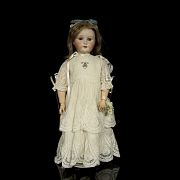 Muñeca de porcelana Heubach Köppelsdorf, molde clásico 250, Alemania, c. 1920-1925