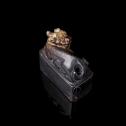Two-coloured carved jade seal ‘Beast’, Ming dynasty