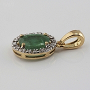 Bonito colgante esmeralda y diamantes