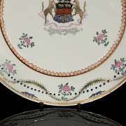 Plato de porcelana