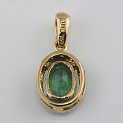 Bonito colgante esmeralda y diamantes - 4