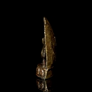 Pequeña figura de bronce