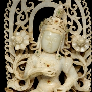 Figura de jade blanco “Buda Maitreya celestial”, dinastía Tang
