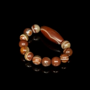 Pulsera de Dzi y cuentas de ágata, dinastía Liao