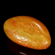 Roca de jade blanco tallado 