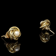 Pendientes de oro amarillo de 18 kt con perlas