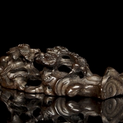 Carved wooden brush holder ‘Flowers’, Qing dynasty