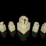 Gran juego de sellos tallados en jade amarillo