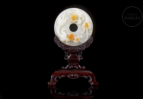 Framed white jade disc ‘Double Dragon’, Qing dynasty