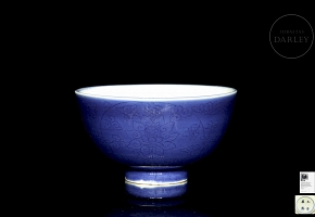 Porcelain bowl with blue glaze “Lotus and Leiwen”, 17th century, Ming Dynasty
