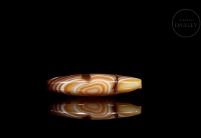 Carved agate ‘Dizi’ bead, Liao dynasty