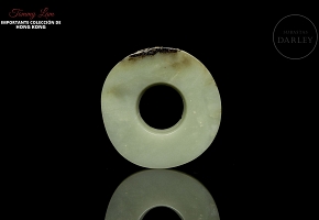 Carved jade pendant, Qijia culture
