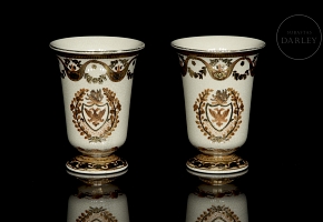 Pareja de jarrones de porcelana