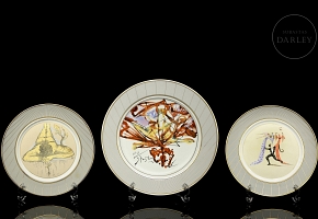Salvador Dalí (1904-1989) Tres platos 