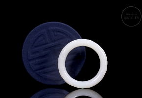 Hetian white jade bracelet, Qing dynasty