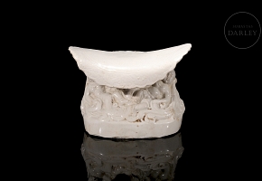 Porcelain cushion with white enamel ‘Characters’, Ding kiln