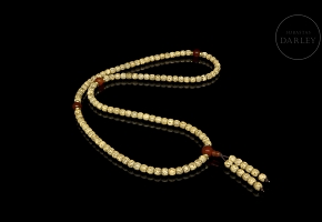 Mala with 125 seed and agate beads, 20th century
