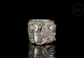 Carved jade ring ‘Bird’, Qing dynasty