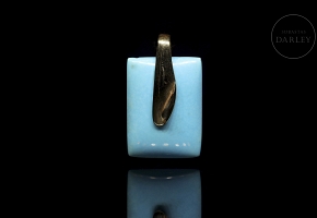 Colgante en oro amarillo de 18k con turquesa