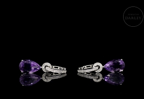 Pendientes en oro blanco de 18k con amatistas y diamantes