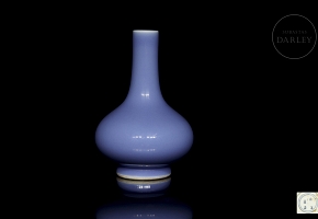 Monochrome light-blue glazed porcelain vase, Qing dynasty