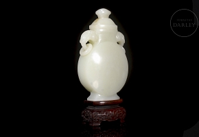 Hetian white jade vase ‘Elephants’, Qing dynasty