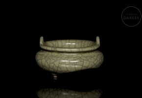 Ceramic censer “Ge yao”, Qing dynasty