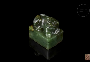 Seal ‘Lion’ in spinach green jade, Qing dynasty