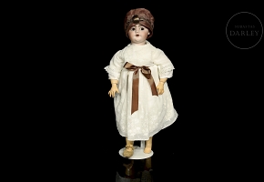 Muñeca de porcelana de SFBJ, 