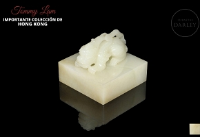 Carved white jade seal ‘Dragon’, Qing dynasty