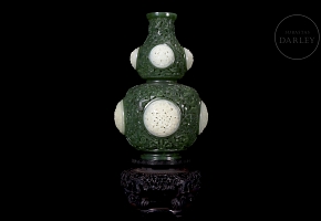 White and spinach green Hetian jade Hulu vase, Qing dynasty