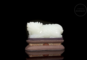 White jade figure of Hetian “Qilin,” Qing dynasty
