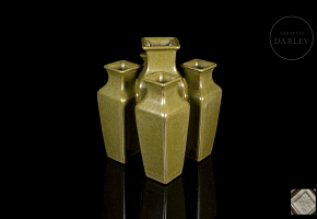 Set of square vases, with Qianlong seal