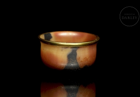 Pequeña taza de ágata y borde dorado, dinastía Liao