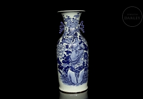 Glazed porcelain vase “Birds in the Garden,” Qing dynasty